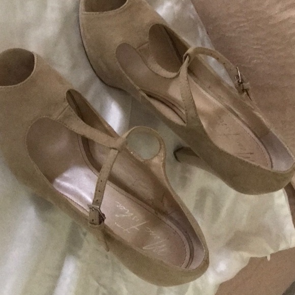 Marc Fisher Beige or Tan Suede Heels - Picture 6 of 12